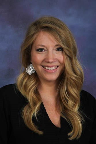 Angela Erickson ’01