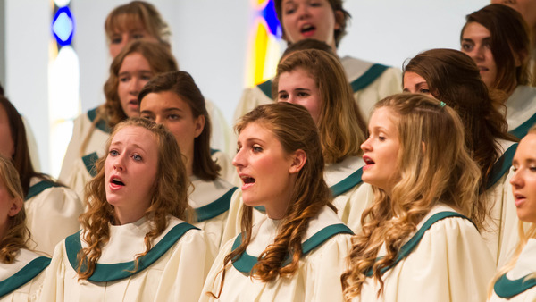 Lucia Singers